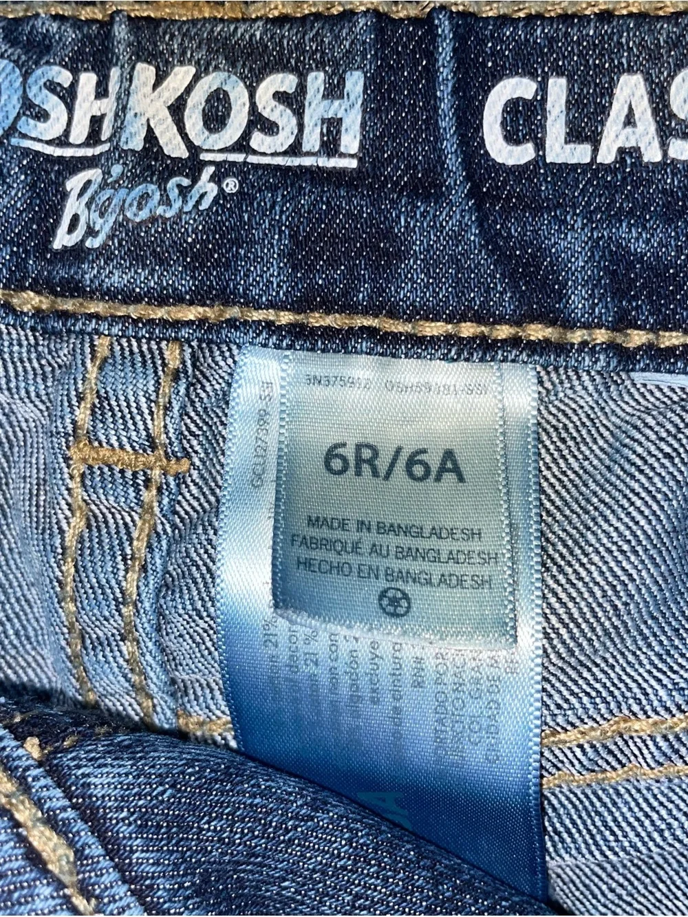 OshKosh B’gosh Boys Size 6 Jeans Lot of 2 Classic Denim Pants Light & Dark Wash