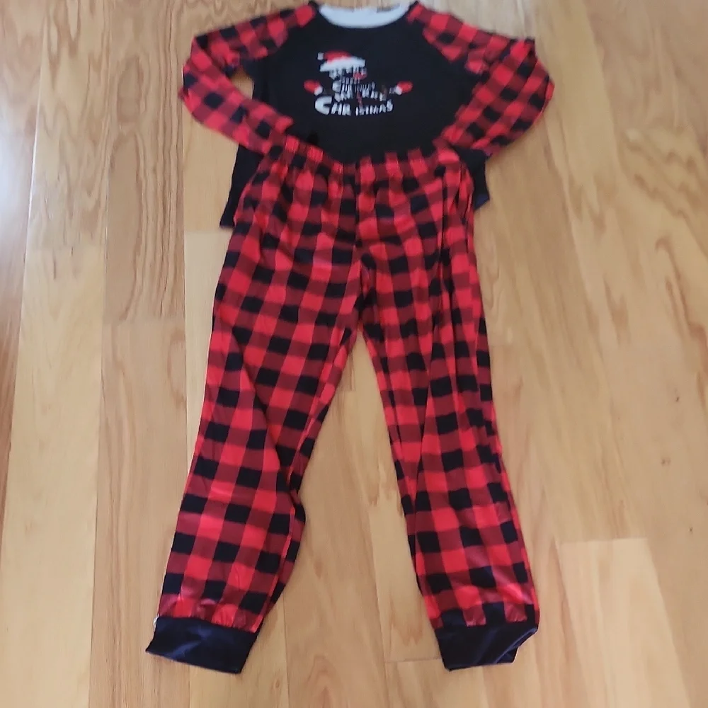 Ekouaer Christmas Pajamas Long Sleeve Matching Sets with Plaid Pants Medium