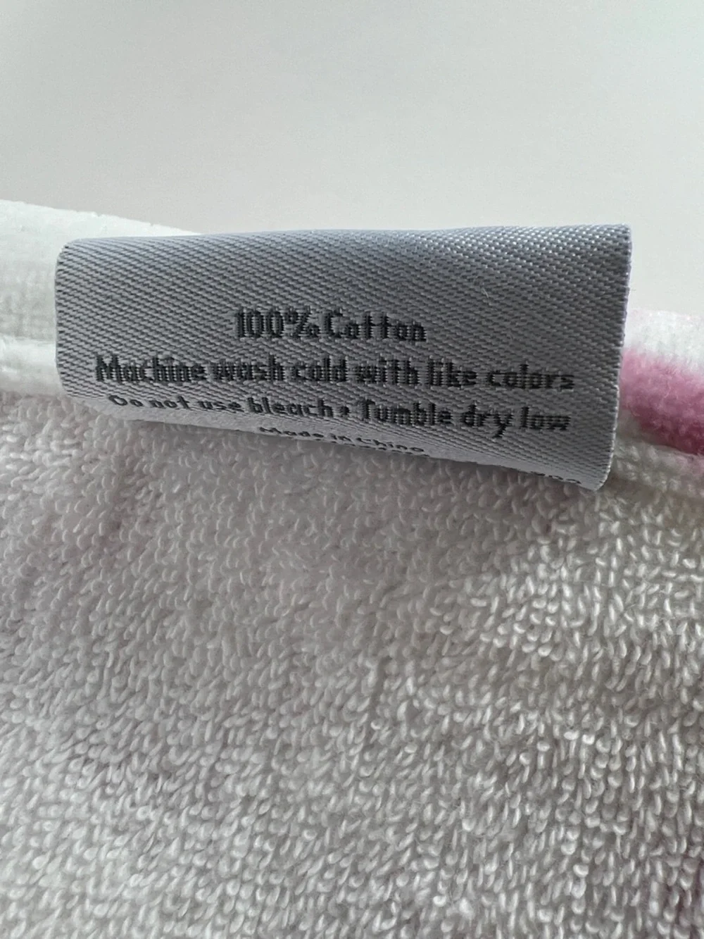 Caro Home Bath Towel Set Pink White Floral Soft Cotton Velour Set of 2 NEW