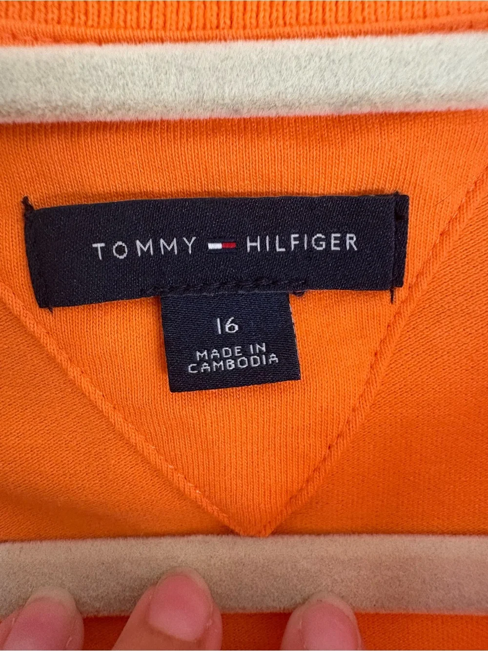 Tommy Hilfiger flag neckline