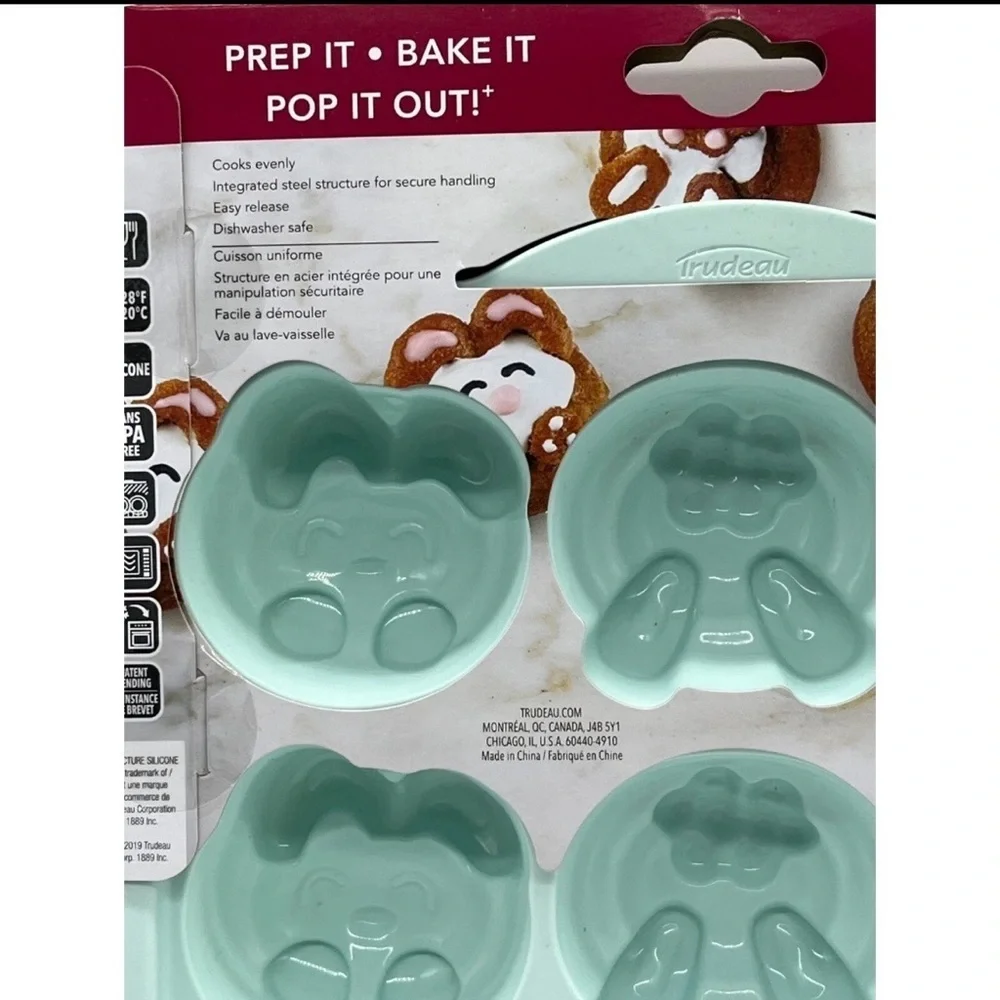 New Trudeau Silicone Cupcake Pan
