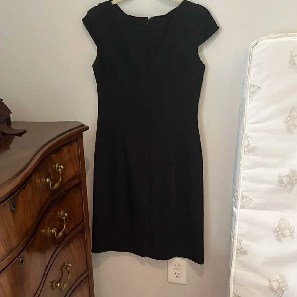 Tahari black lbd