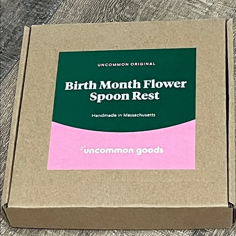 Uncommon Goods Birth Month Of December Holly Leaf Ceramic Spoon Rest 🎂🆕🎂