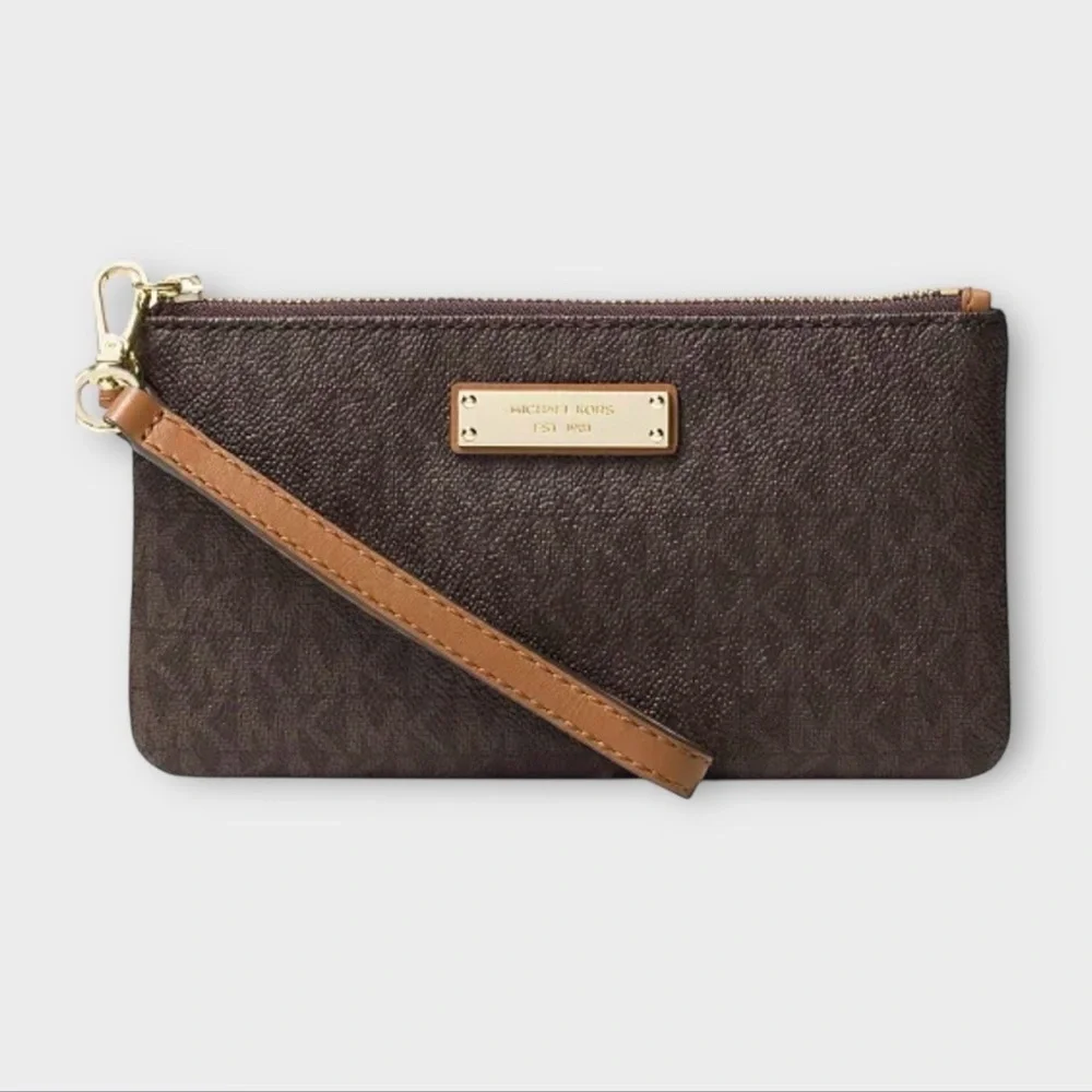 MICHAEL KORS Jet Set Wristlet