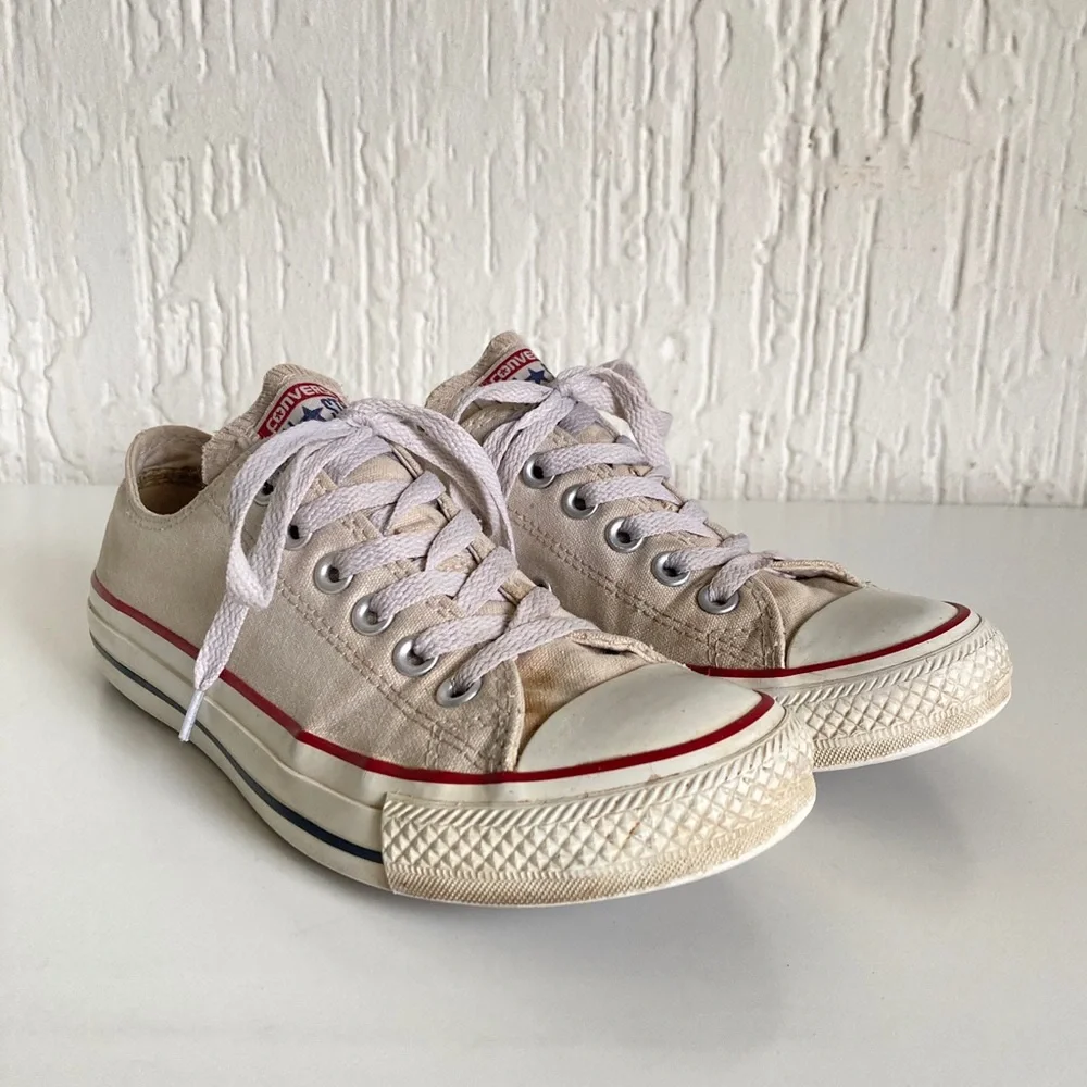 Converse white all
