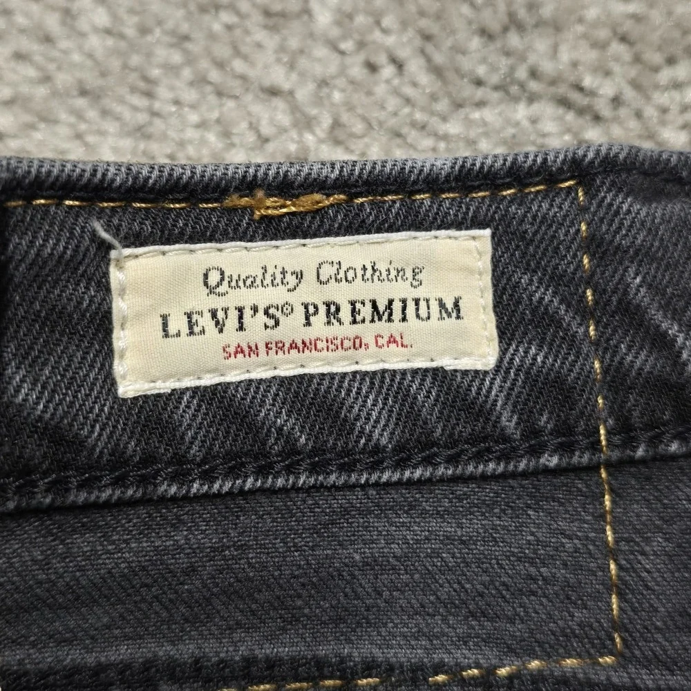 Levis this fit whether