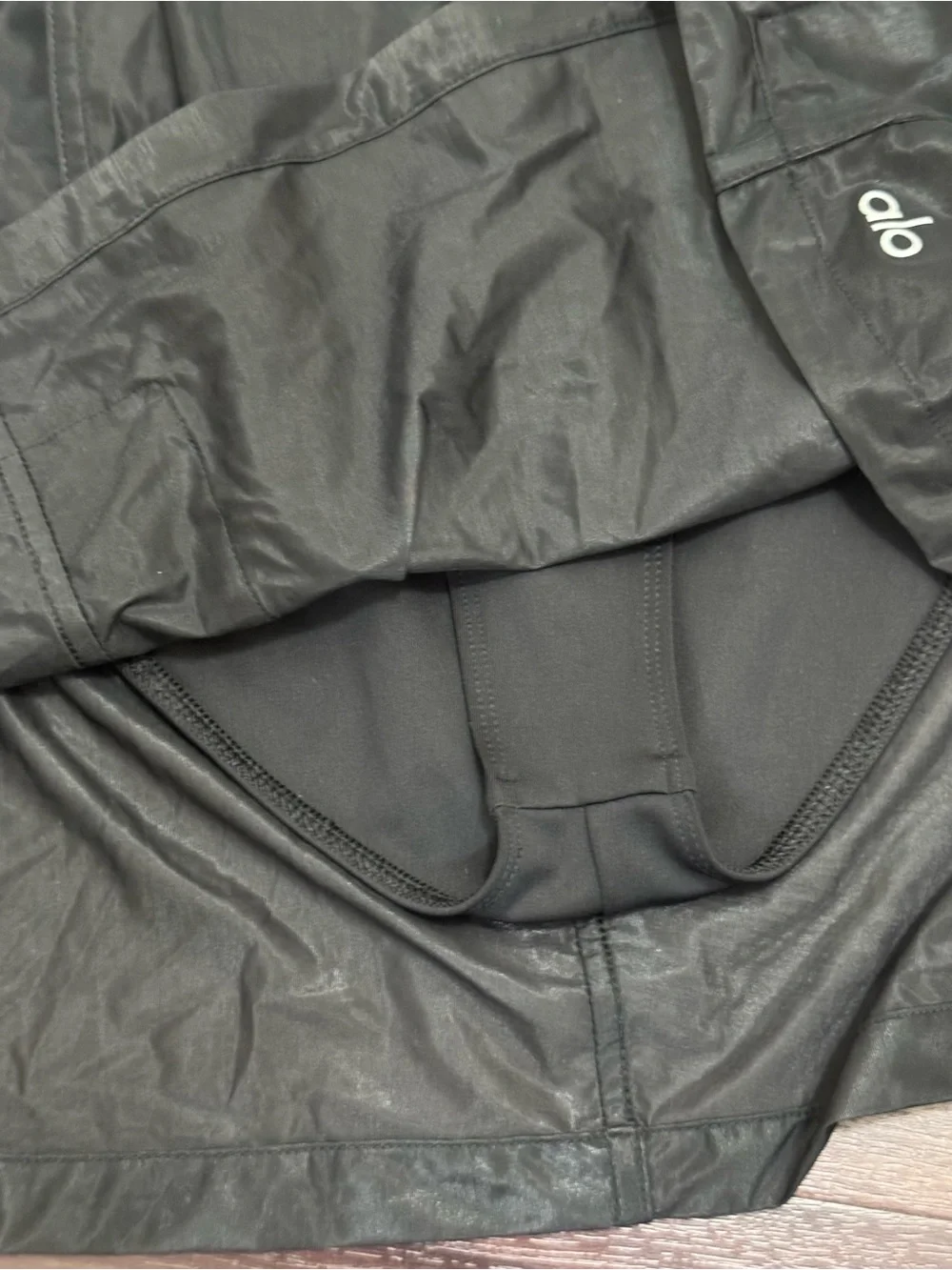 Alo Yoga Sheer Effusion Cargo Skirt / Skort – Black (Excellent Condition)