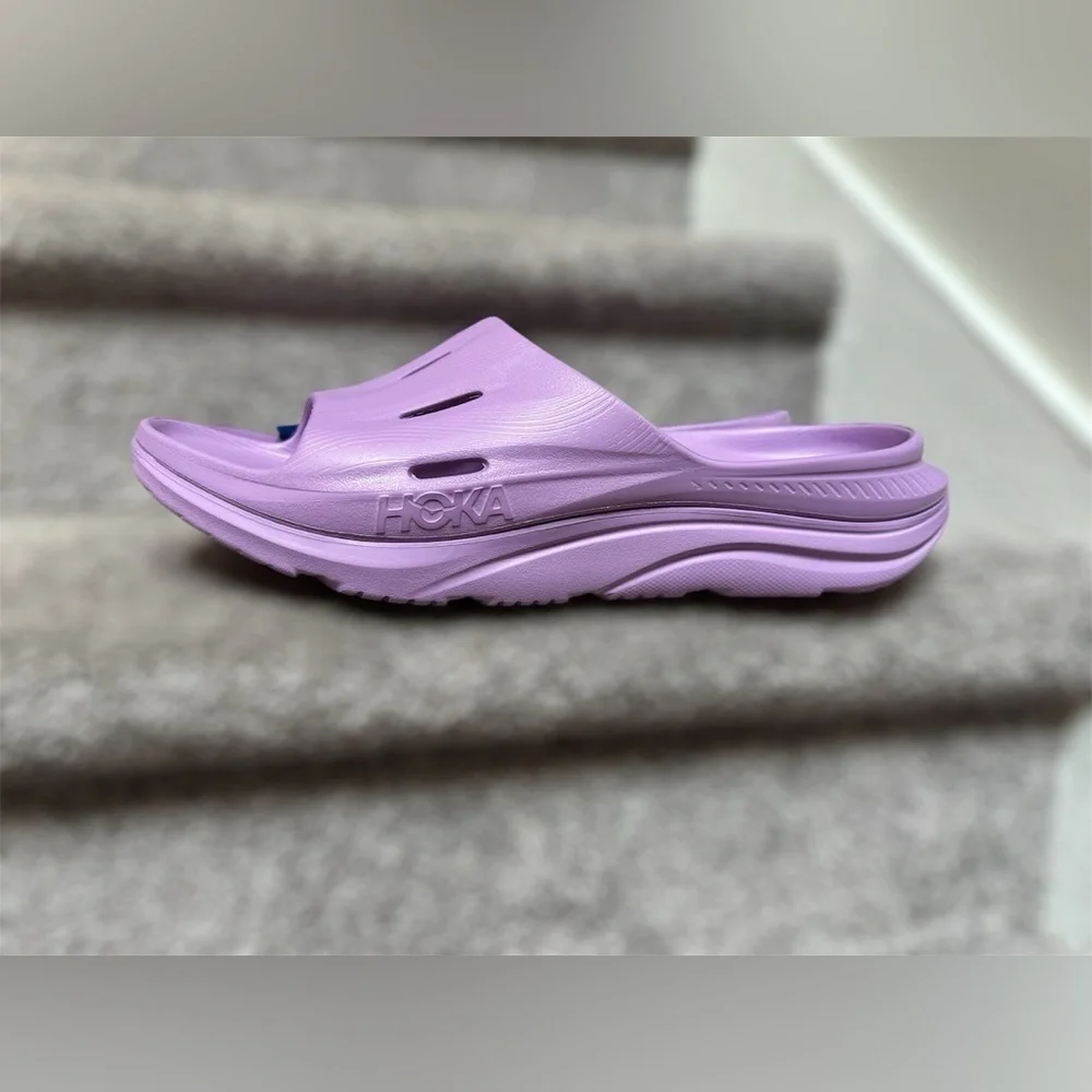 Hoka new ora