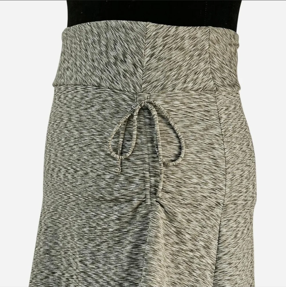 THE NORTH FACE Women's Size M Skirt with Cinch/Drawstring‎ Detail