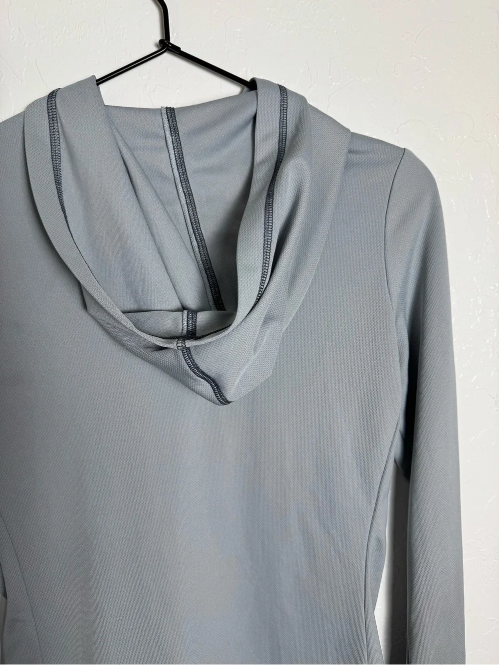 Alo Gray Cool Fit Quarter Zip Hooded Performance Pullover