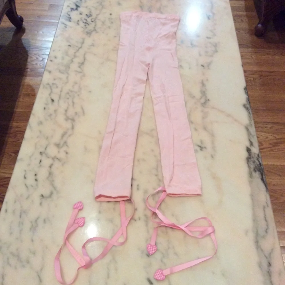 Girl’s Tights w/Ribbons