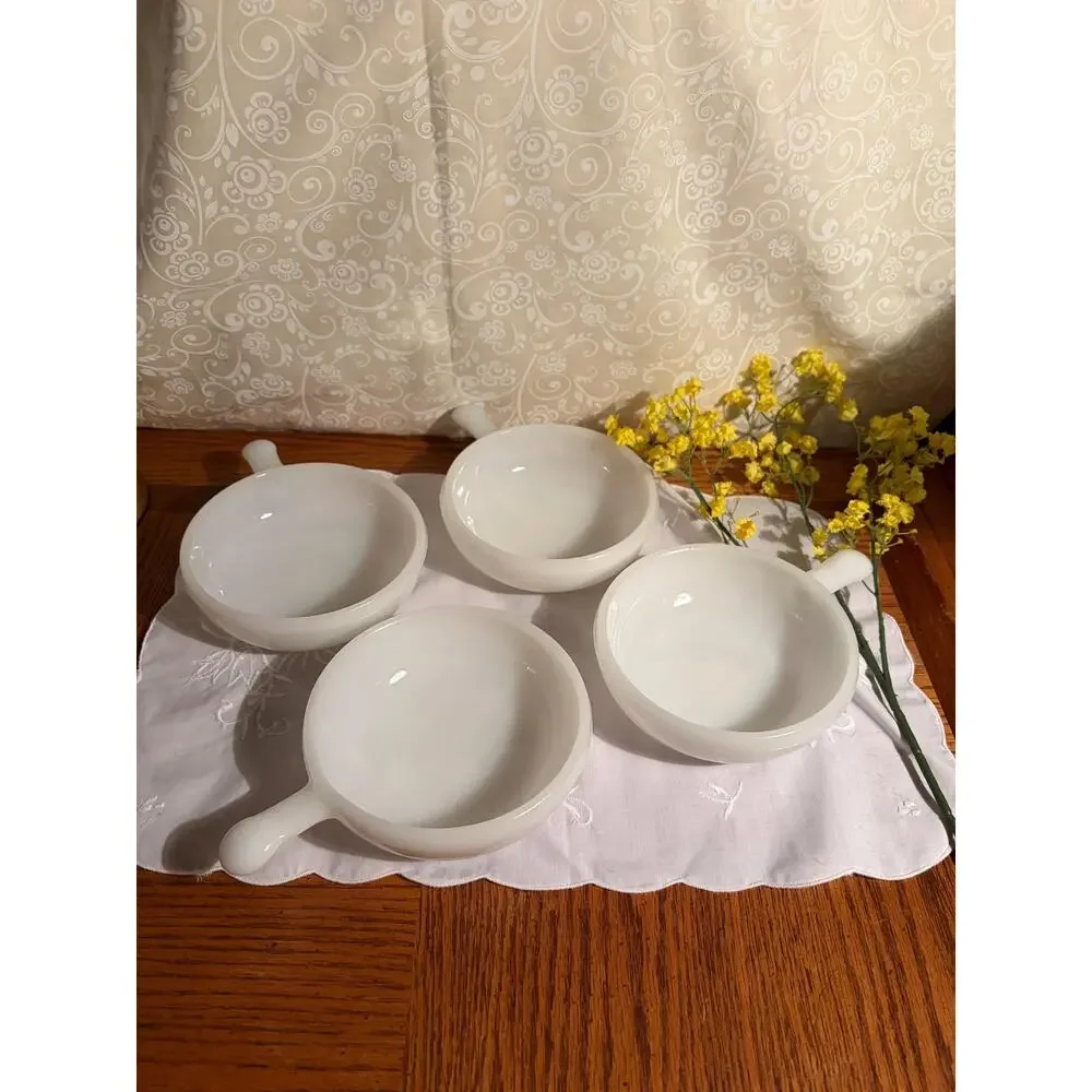 Vintage White Milk Glass Handled Bowls Set of‎ 4