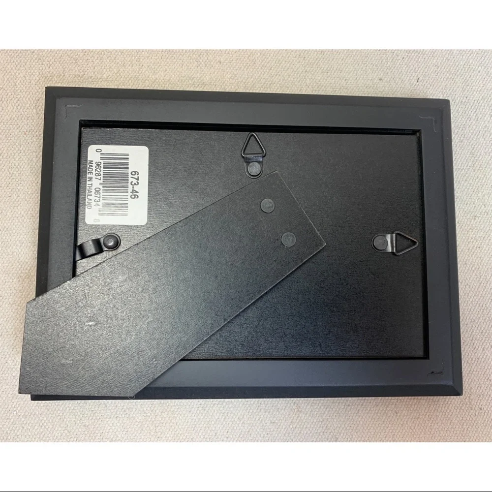N/A black frame