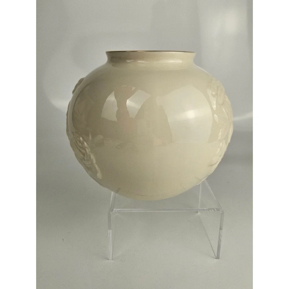 Lenox Forever Roses Ivory China‎ Vase Gold Rim Embossed Roses 1995 USA