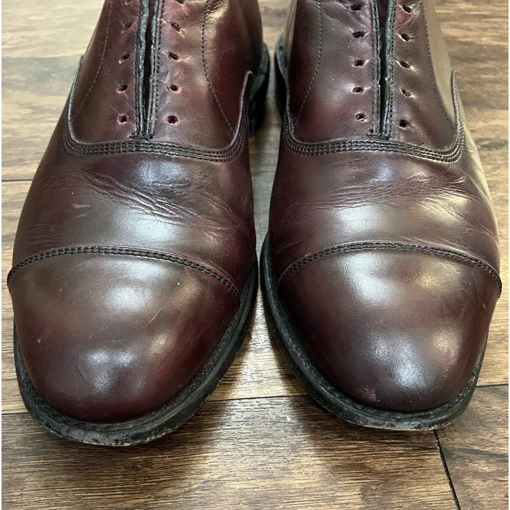 Allen Edmonds missing laces