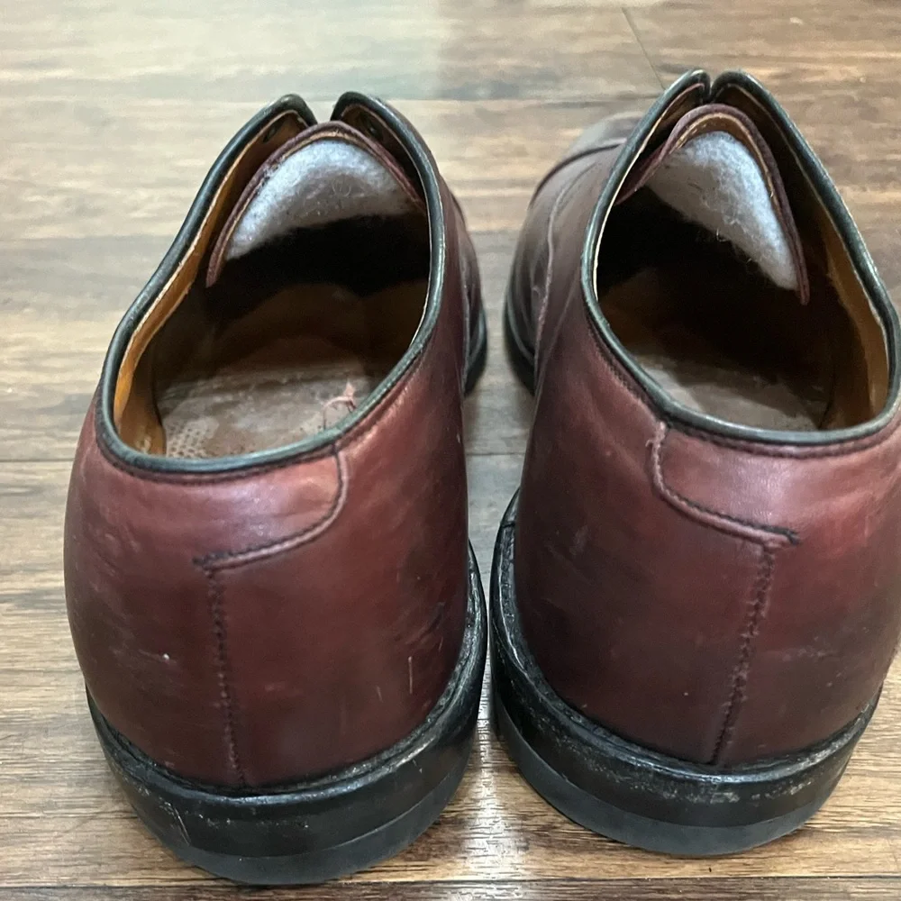Allen Edmonds avenue as brown