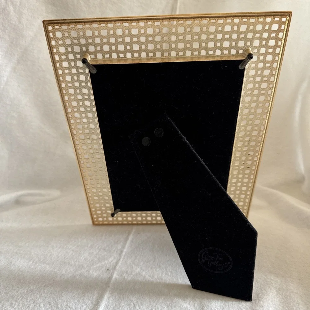 The Unbranded Brand basket 5x7 are