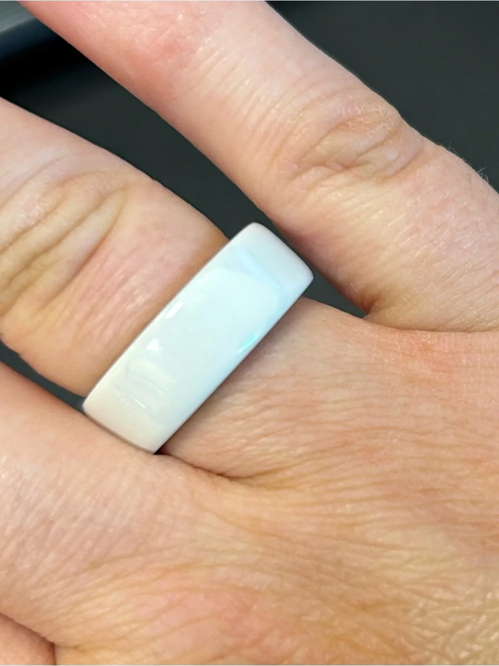 Oura ceramic ring