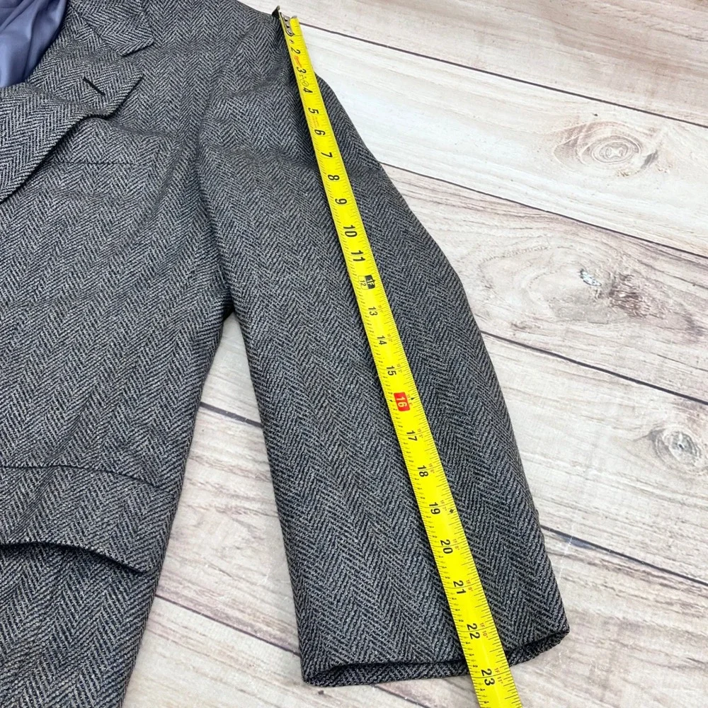 Hickey Freeman sophistication collar offers