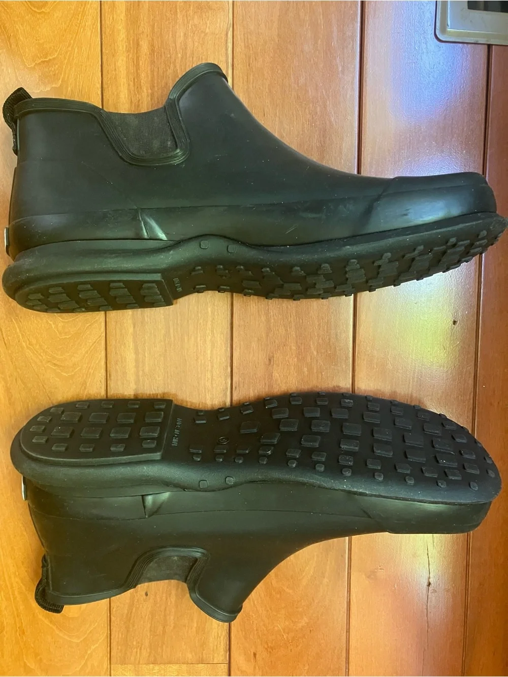 Eddie Bauer Black Rubber Chelsea Rain Boots