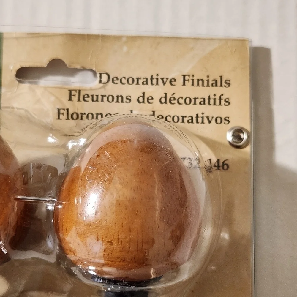 Fashion Trends by Kirsch Decorative Curtain Rod Finials Acorn Style Set 2 NWT