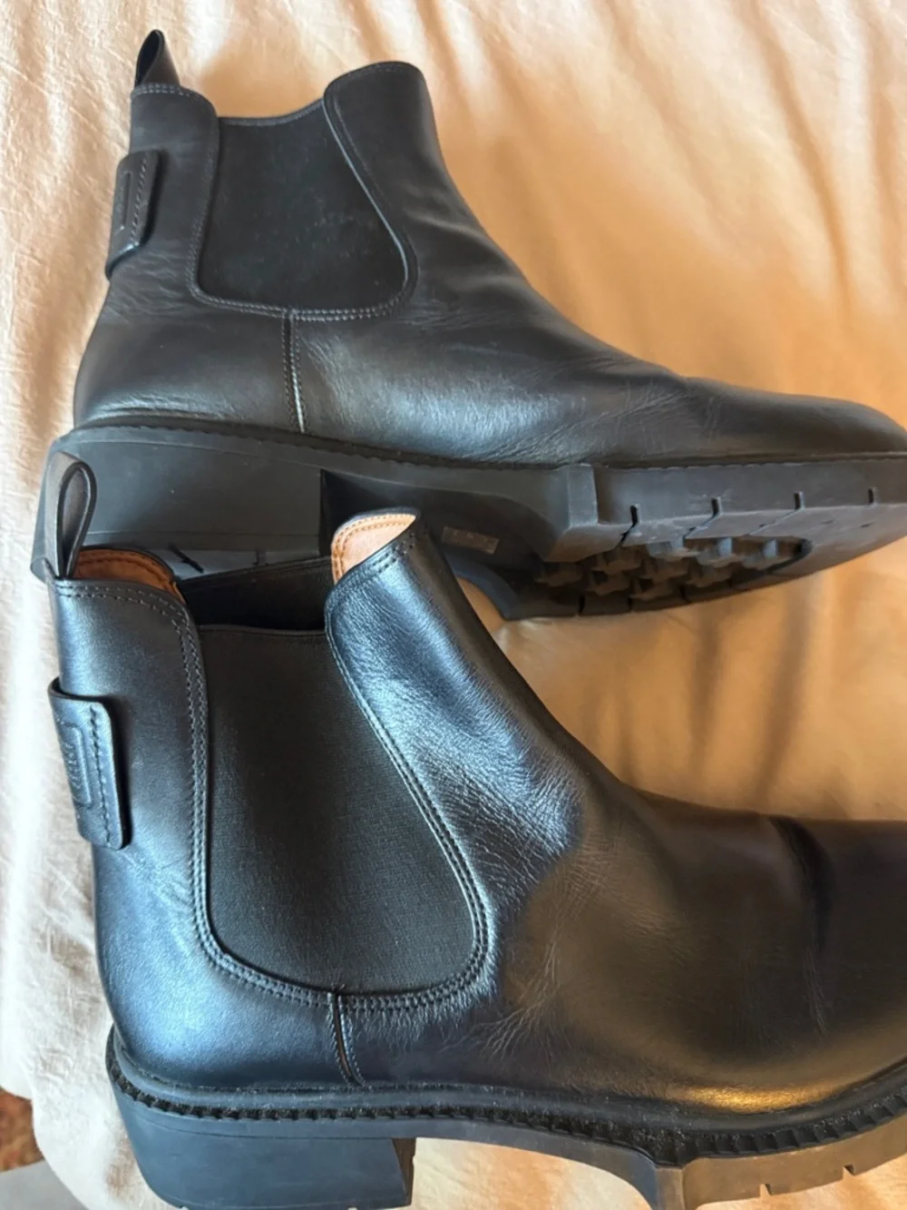 Coach Women’s Black Leather Chelsea Boots size 9.5