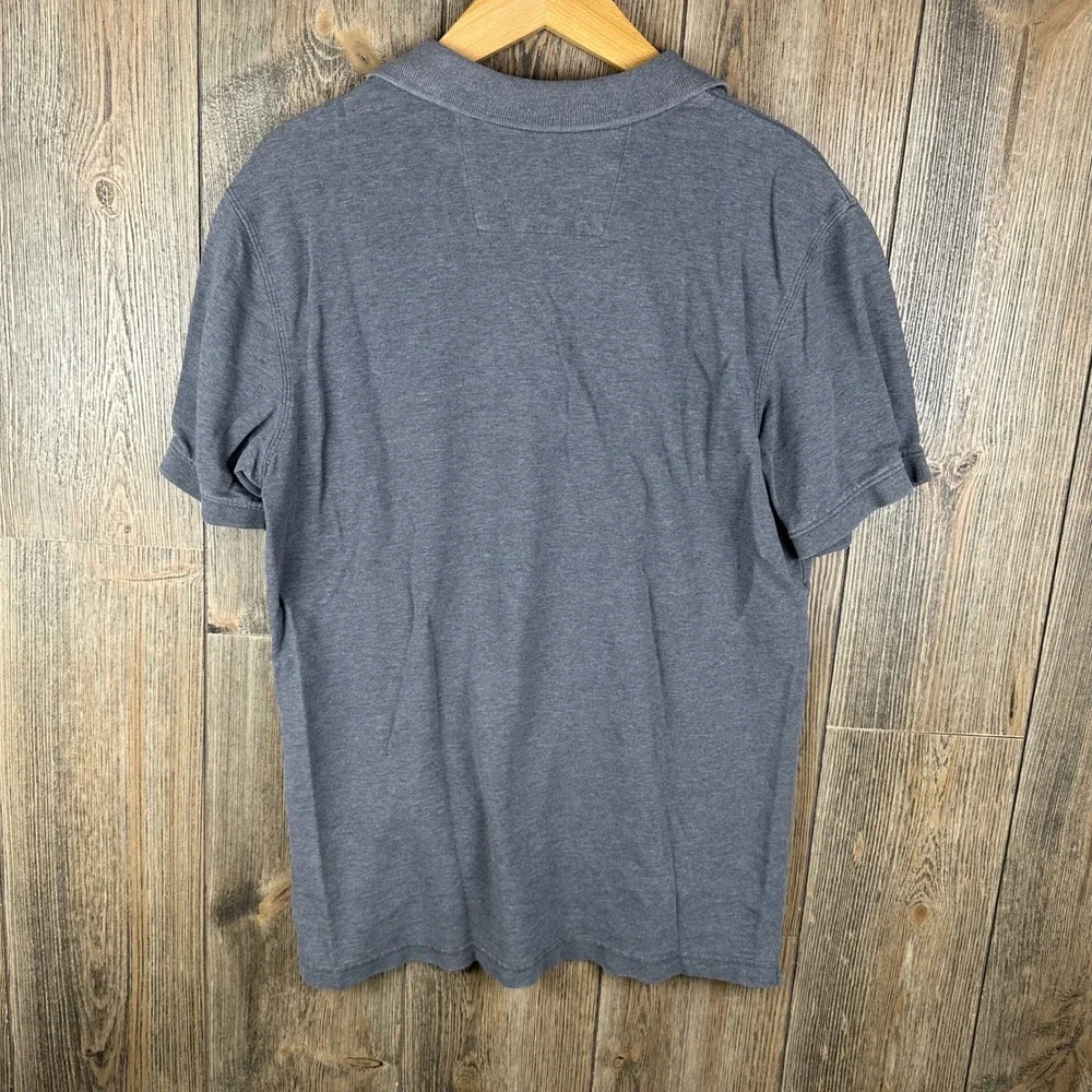 Banana Republic crafted features logo