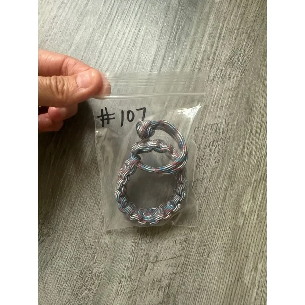 Handmade paracord bracelet