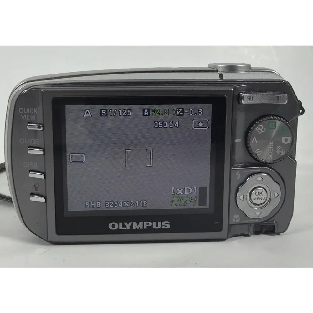 Olympus Stylus 800 8.0 MP Digital Camera w/ Charger & 1GB Card