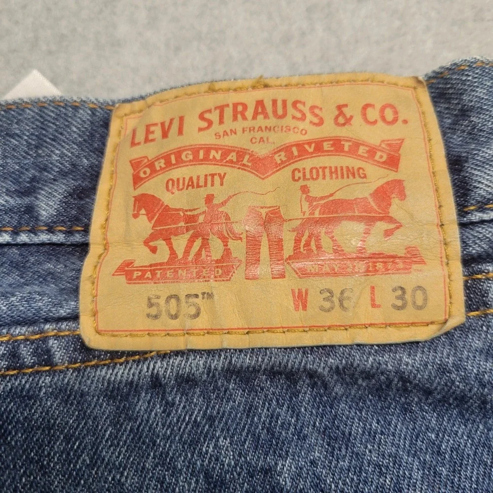 Levis medium 11 leg