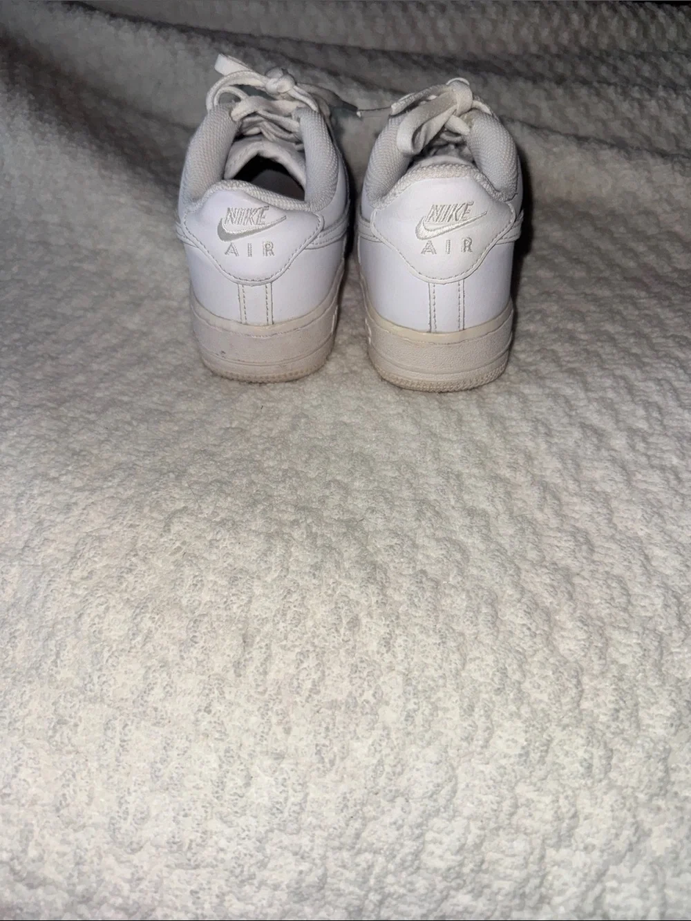 Nike Air Force 1 '07 Lace-Up Sneakers 4 youth