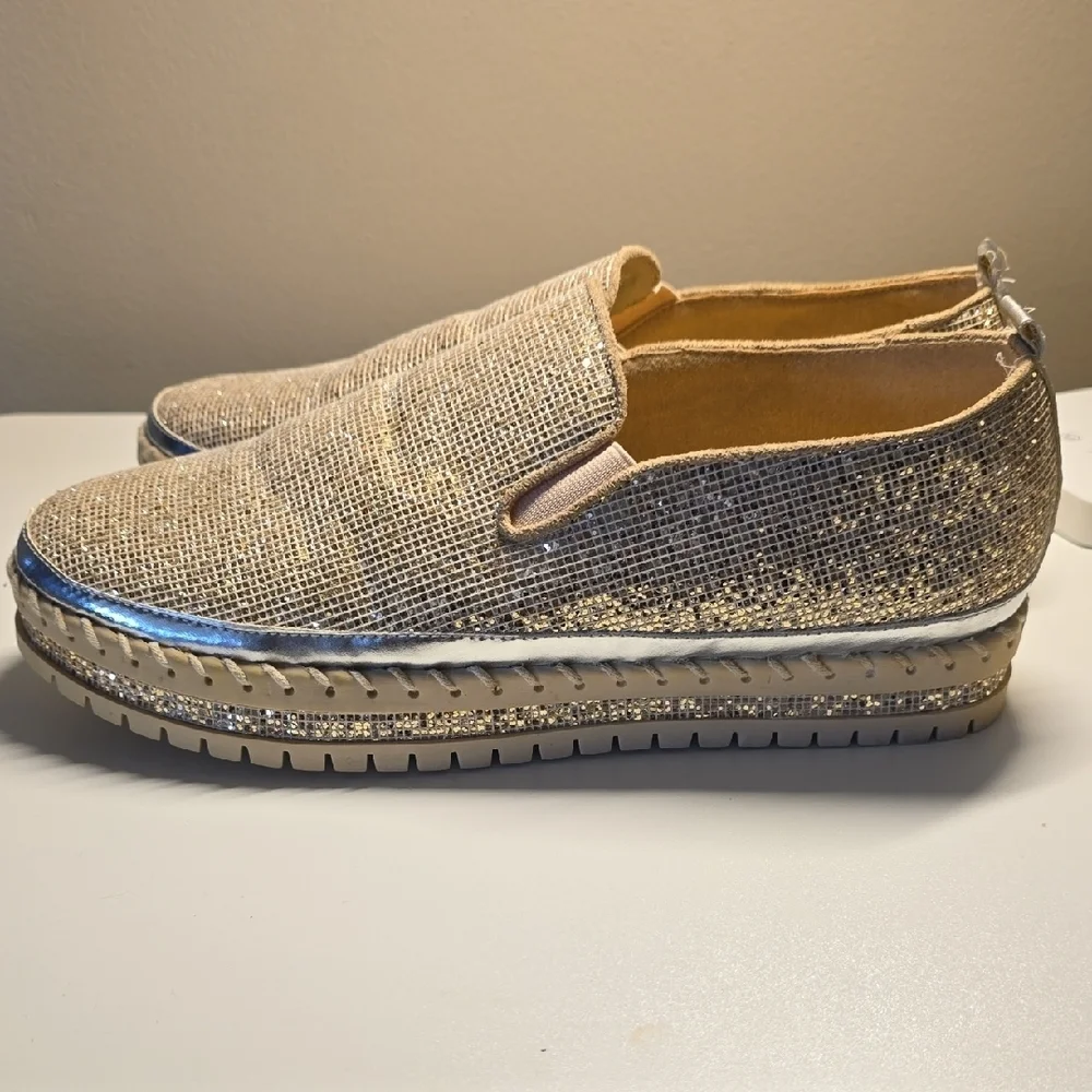 Oli. elegant gold