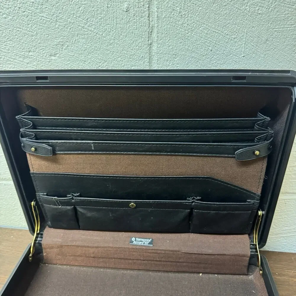 Samsonite good used