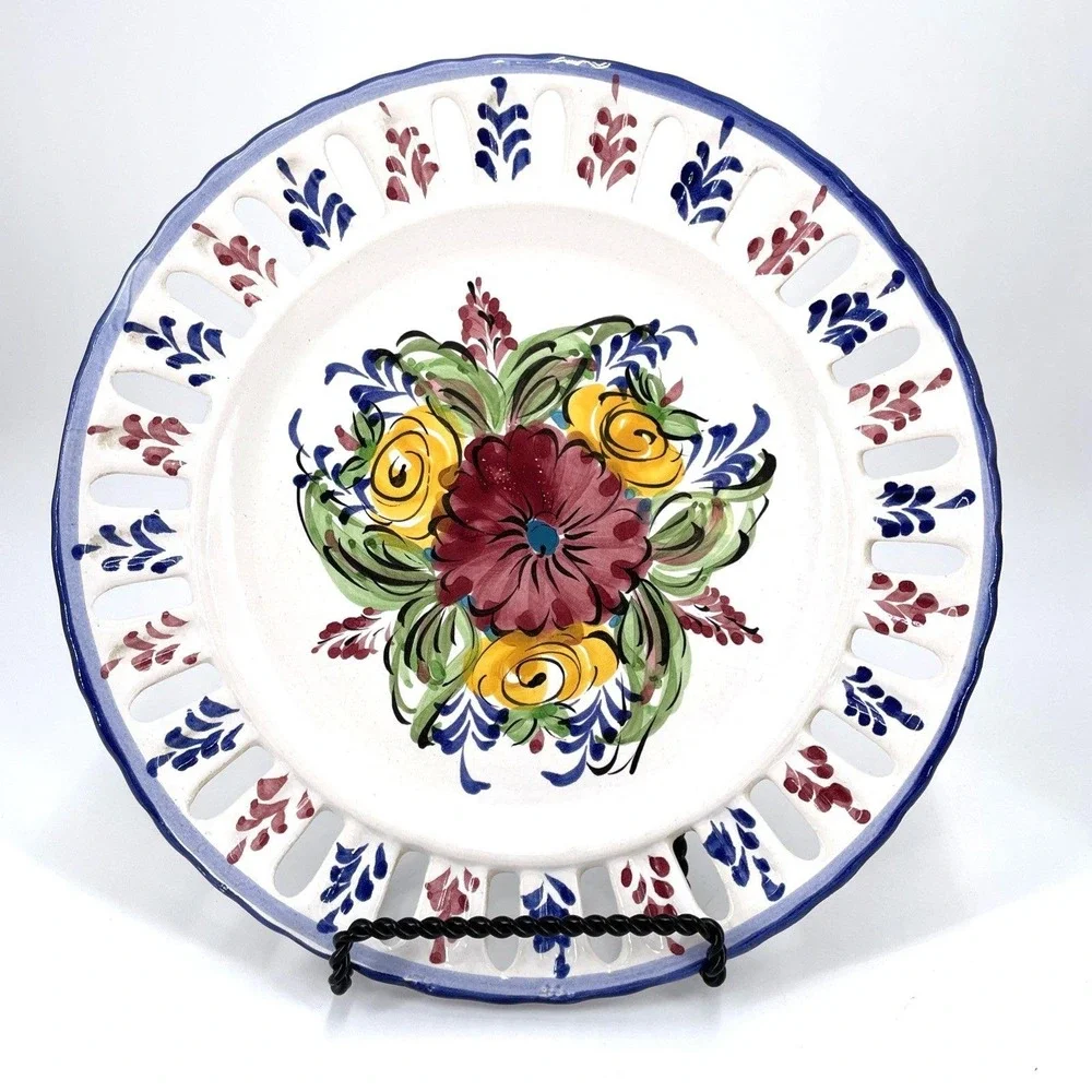 Hand Painted Portugal Wall Plate Vestal Pottery 8 3/4