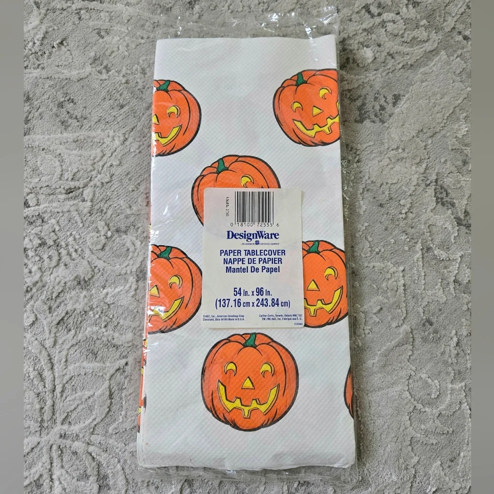 Vintage 1990s Halloween Pumpkin Paper Table Cover 54