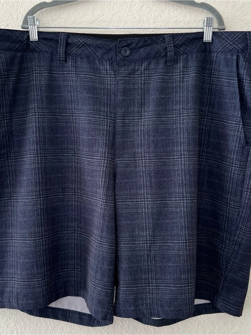 Reebok Golf Men’s Size 46 Blue Plaid Flat Front Shorts Quick Dry -  9.5” Inseam