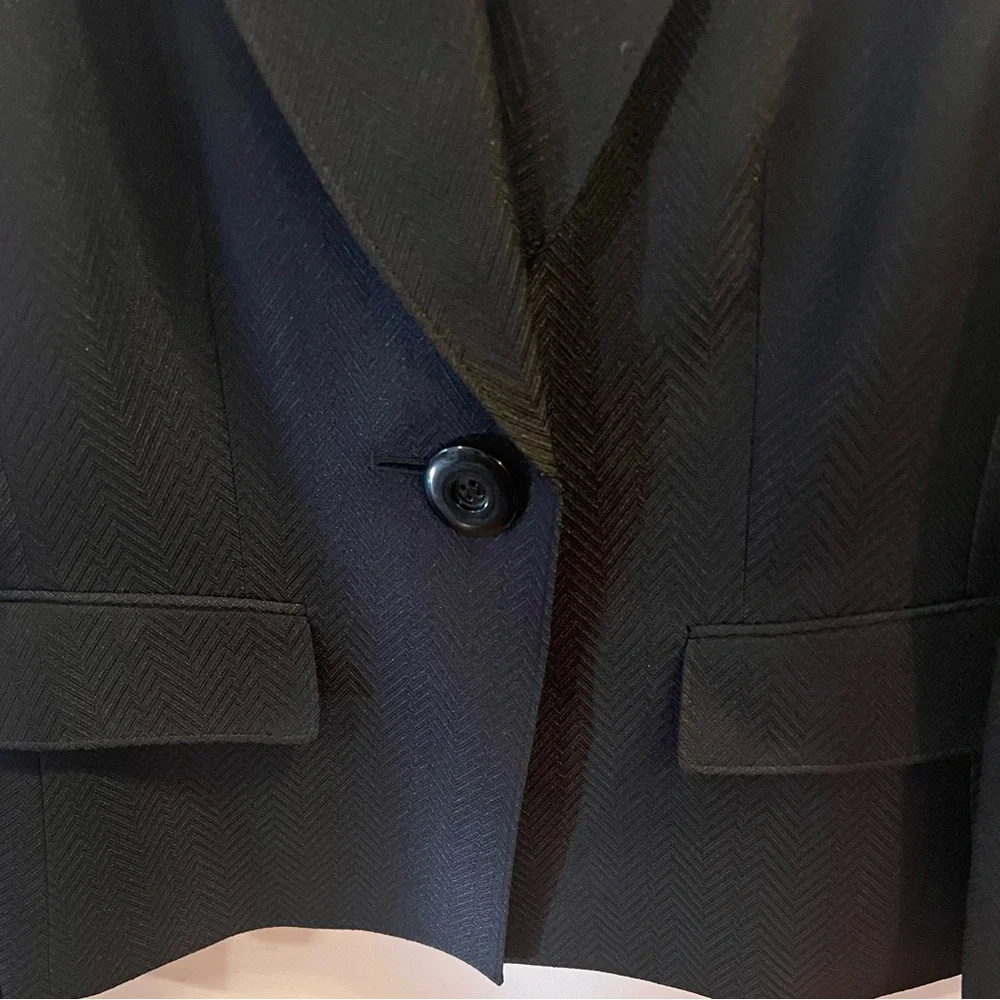 Le Suit dark black