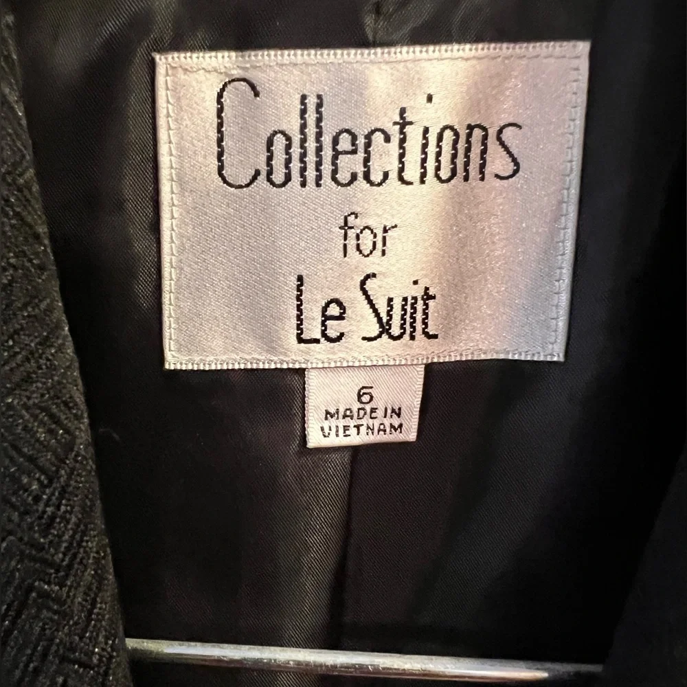 Le Suit dark black
