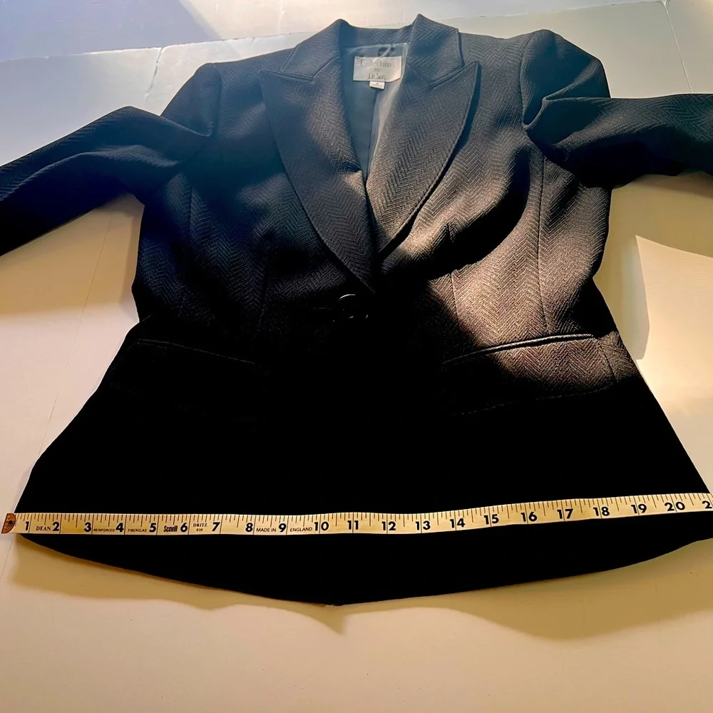Le Suit dark black