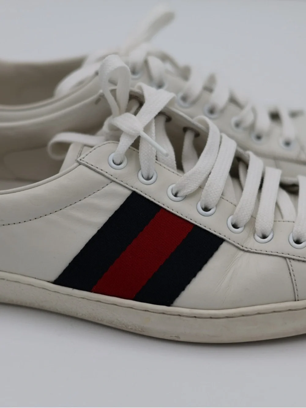 Gucci White Leather Sneakers with Red and Navy Web Stripe