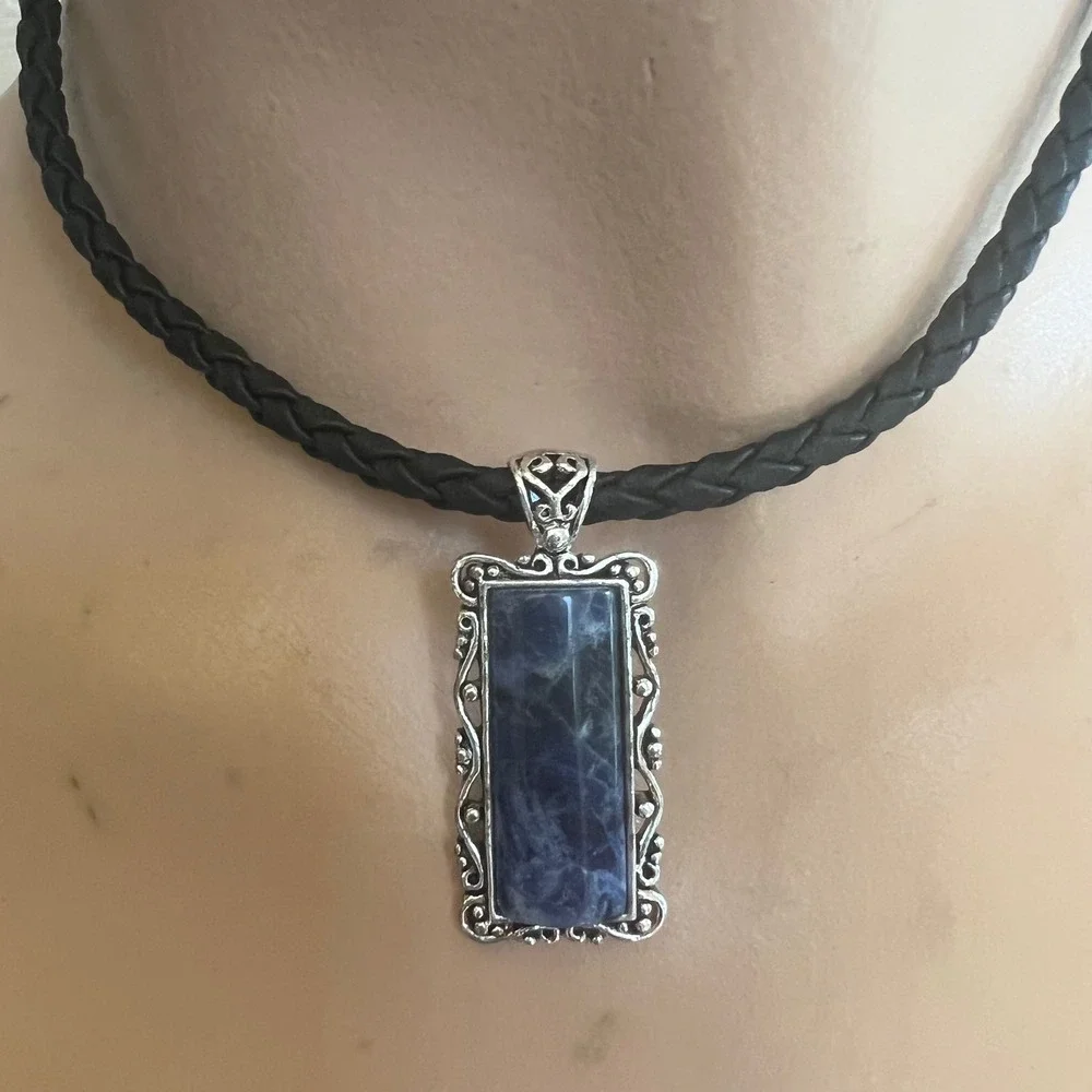 Avon Blue Sodalite Rectangular Pendant Braided Choker Necklace 15-18