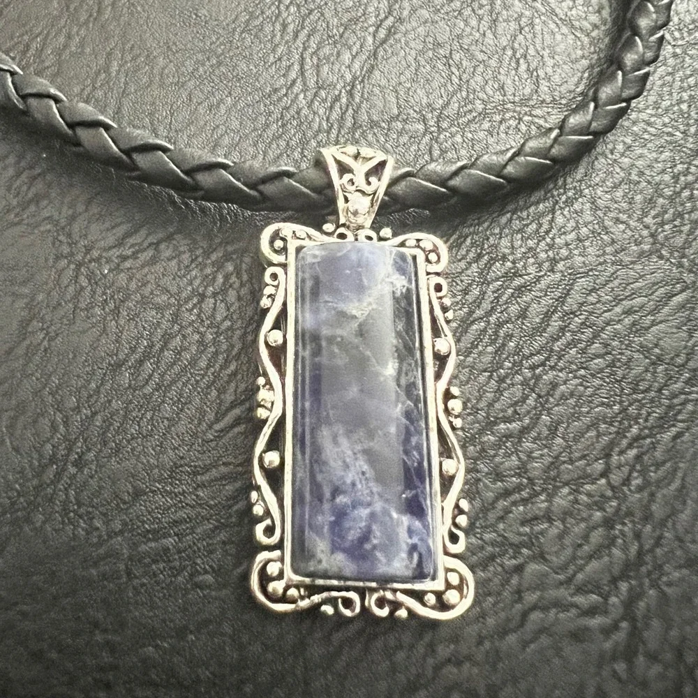Avon Blue Sodalite Rectangular Pendant Braided Choker Necklace 15-18