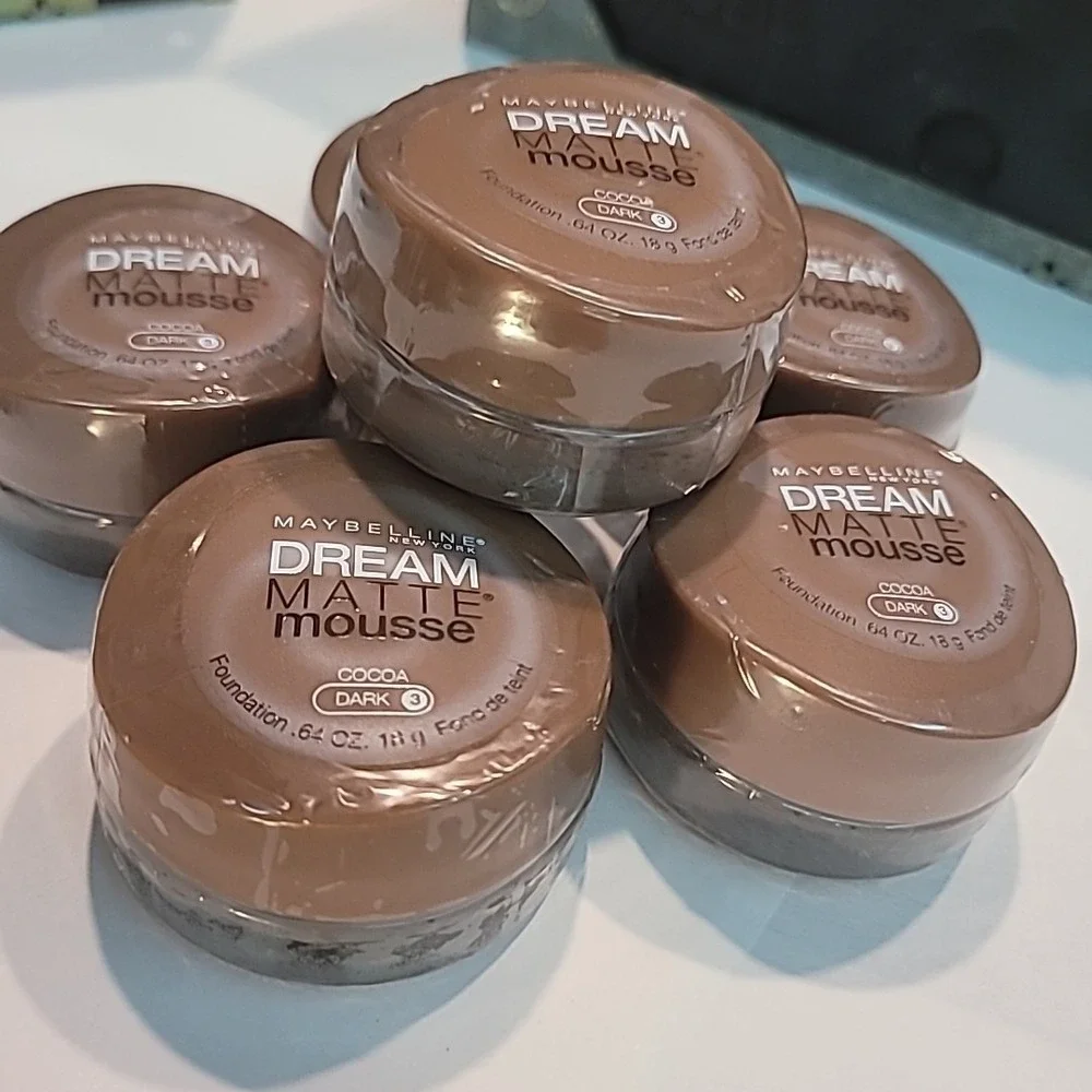 Maybelline dream matte