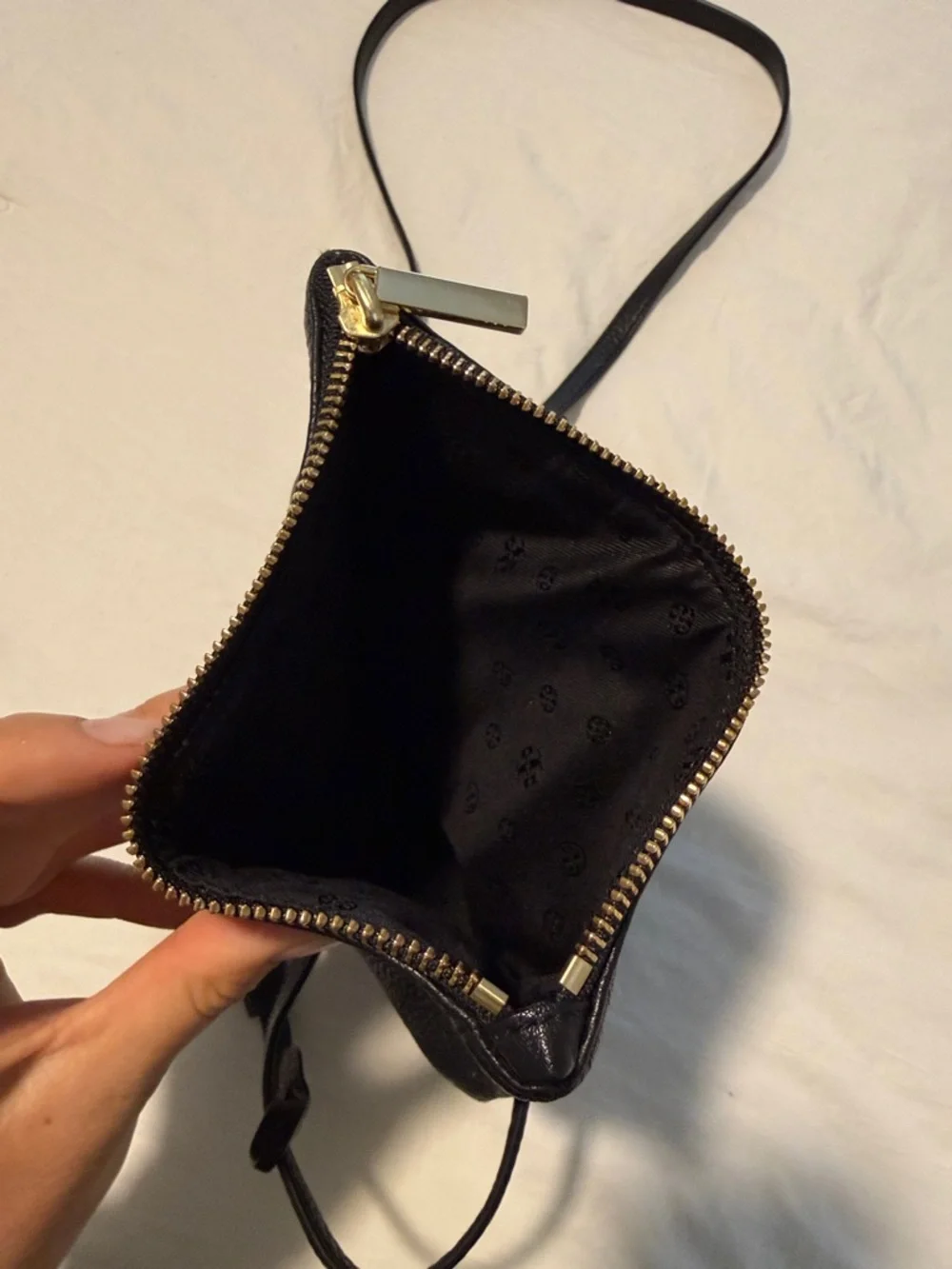 Tory Burch compact pebbled