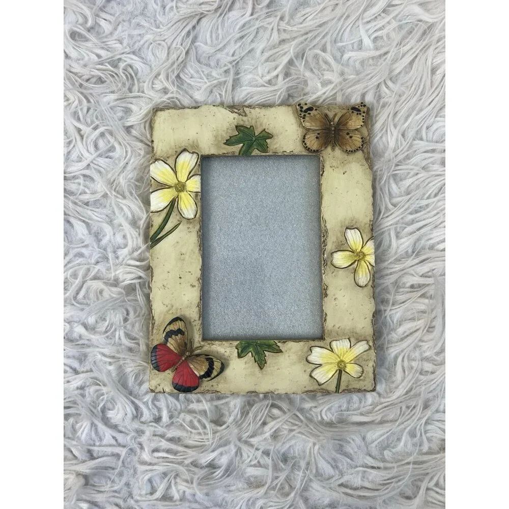 Vintage Multicolor 3D Butterfly Floral 4 x 6 Cottagecore Resin Picture Frame