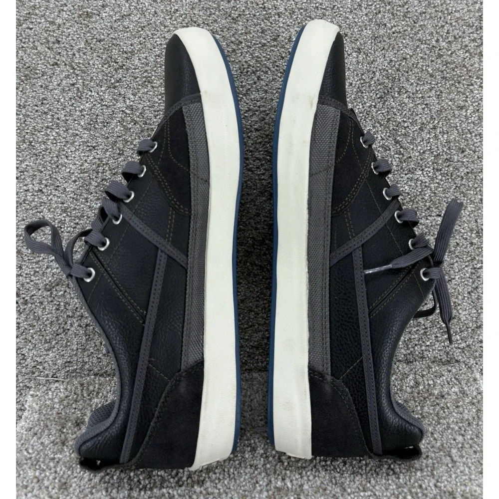 Skechers relaxed fit