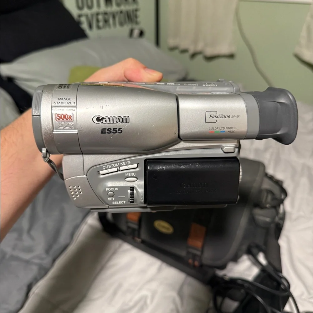 Canon ES55 Silver Handheld Camcorder with Black Grip