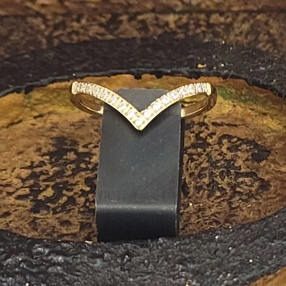 Carricks Designs available 14k