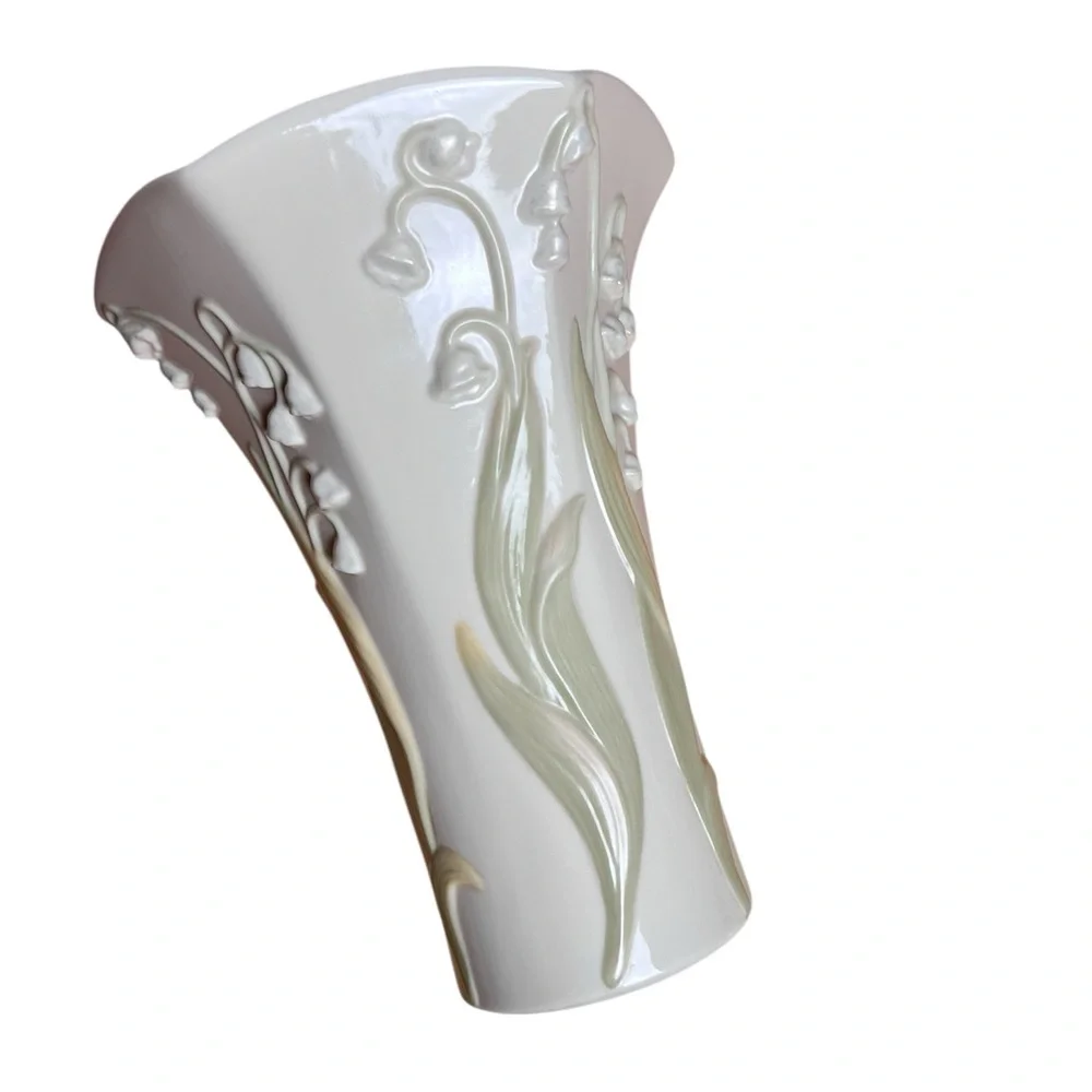 Lenox Floral Blossoms Lily of the Valley Vase 7” Cream Green‎ Porcelain