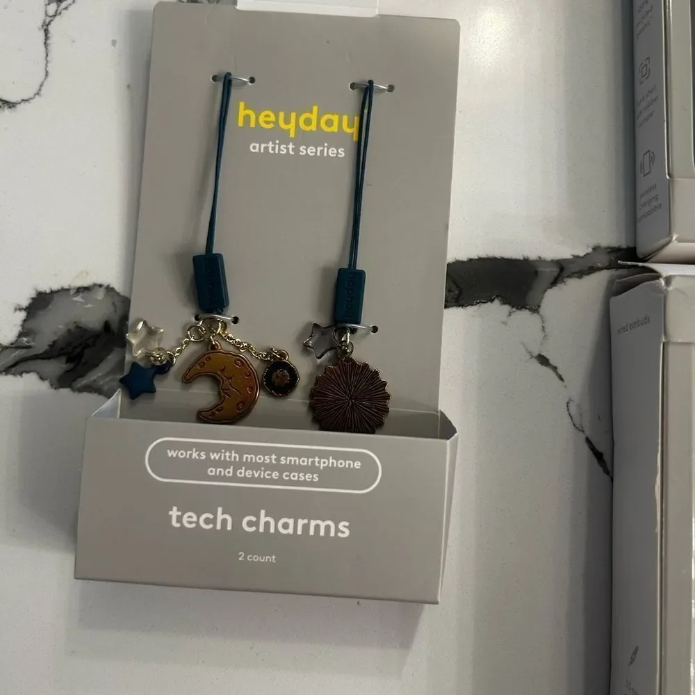 Heyday Tech Accessories Bundle NWT